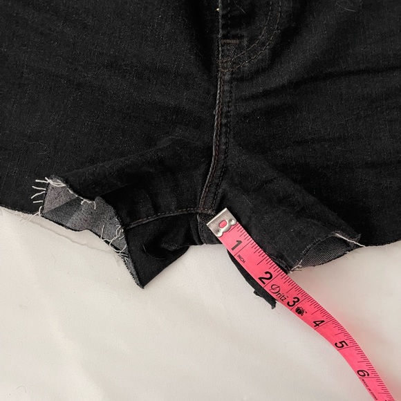 Black Levi’s 501 High Rise Shorts - Picture 4 of 7